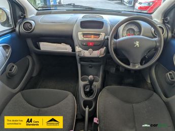 Peugeot 107 1.0 12V Urban Hatchback 3dr Petrol Manual Euro 4 (68 ps)