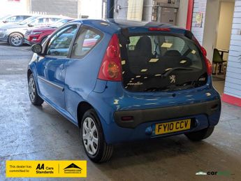 Peugeot 107 1.0 12V Urban Hatchback 3dr Petrol Manual Euro 4 (68 ps)