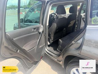 Volkswagen Tiguan 2.0 TDI BlueMotion Tech Match SUV 5dr Diesel DSG 4WD Euro 6 (s/s
