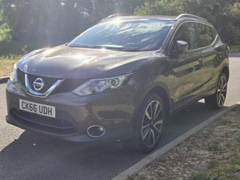 Nissan Qashqai 1.2 DIG-T Tekna SUV 5dr Petrol XTRON 2WD Euro 6 (s/s) (115 ps)