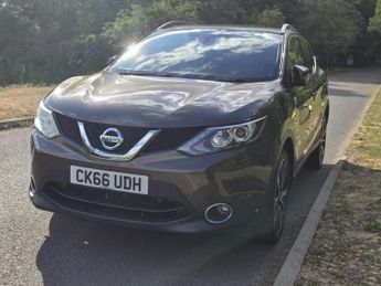 Nissan Qashqai 1.2 DIG-T Tekna SUV 5dr Petrol XTRON 2WD Euro 6 (s/s) (115 ps)