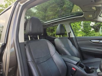 Nissan Qashqai 1.2 DIG-T Tekna SUV 5dr Petrol XTRON 2WD Euro 6 (s/s) (115 ps)