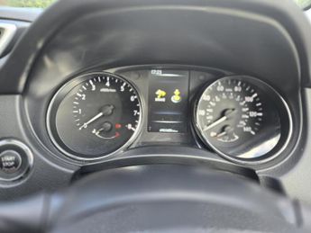 Nissan Qashqai 1.2 DIG-T Tekna SUV 5dr Petrol XTRON 2WD Euro 6 (s/s) (115 ps)