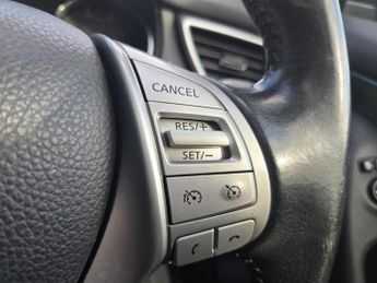Nissan Qashqai 1.2 DIG-T Tekna SUV 5dr Petrol XTRON 2WD Euro 6 (s/s) (115 ps)