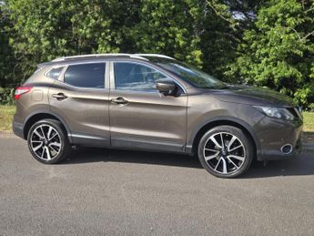 Nissan Qashqai 1.2 DIG-T Tekna SUV 5dr Petrol XTRON 2WD Euro 6 (s/s) (115 ps)