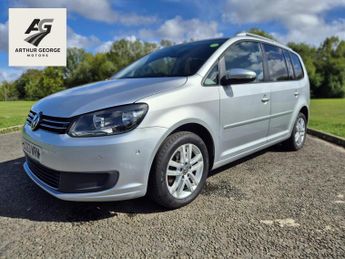 Volkswagen Touran 2.0 TDI BlueMotion Tech SE MPV 5dr Diesel DSG Euro 5 (s/s) (140 