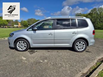 Volkswagen Touran 2.0 TDI BlueMotion Tech SE MPV 5dr Diesel DSG Euro 5 (s/s) (140 