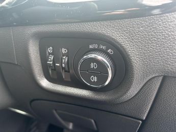 Vauxhall Astra 1.4i Turbo SRi Hatchback 5dr Petrol Manual Euro 6 (150 ps)