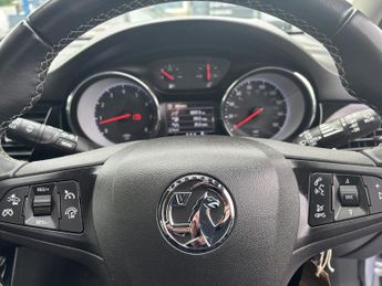 Vauxhall Astra 1.4i Turbo SRi Hatchback 5dr Petrol Manual Euro 6 (150 ps)