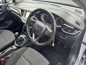 Vauxhall Astra 1.4i Turbo SRi Hatchback 5dr Petrol Manual Euro 6 (150 ps)