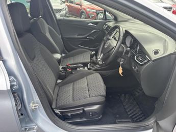 Vauxhall Astra 1.4i Turbo SRi Hatchback 5dr Petrol Manual Euro 6 (150 ps)