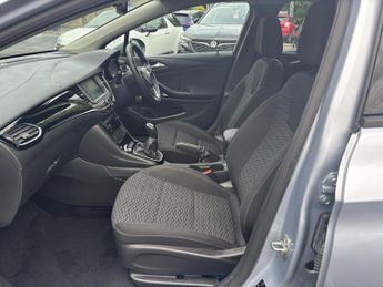 Vauxhall Astra 1.4i Turbo SRi Hatchback 5dr Petrol Manual Euro 6 (150 ps)