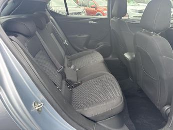 Vauxhall Astra 1.4i Turbo SRi Hatchback 5dr Petrol Manual Euro 6 (150 ps)