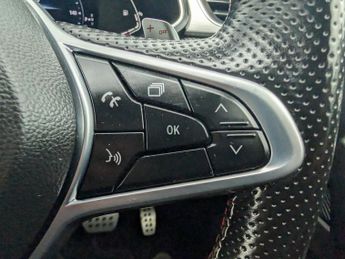 Renault Captur 1.3 TCe RS Line SUV 5dr Petrol EDC Euro 6 (s/s) (140 ps)