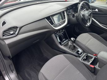 Vauxhall Grandland X 1.2 Turbo GPF SE SUV 5dr Petrol Manual Euro 6 (s/s) (130 ps)