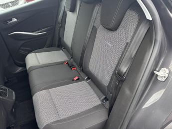 Vauxhall Grandland X 1.2 Turbo GPF SE SUV 5dr Petrol Manual Euro 6 (s/s) (130 ps)