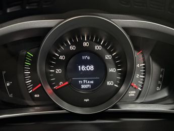 Volvo V40 1.6 D2 ES Hatchback 5dr Diesel Powershift Euro 5 (s/s) (115 ps)