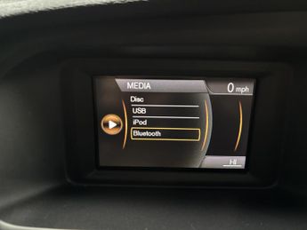Volvo V40 1.6 D2 ES Hatchback 5dr Diesel Powershift Euro 5 (s/s) (115 ps)