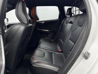 Volvo XC60 2.4 D5 R-Design Lux Nav Geartronic AWD Euro 5 5dr