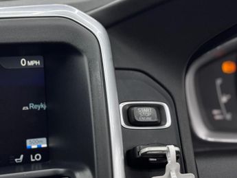 Volvo XC60 2.4 D5 R-Design Lux Nav Geartronic AWD Euro 5 5dr