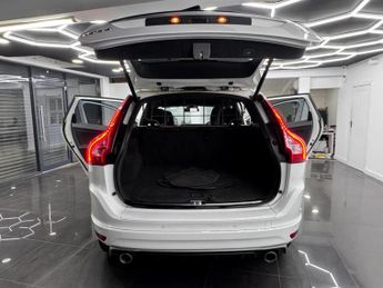 Volvo XC60 2.4 D5 R-Design Lux Nav Geartronic AWD Euro 5 5dr