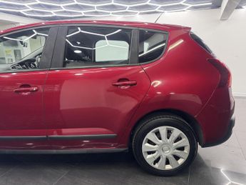 Peugeot 3008 1.6 HDi Active SUV 5dr Diesel EGC Euro 5 (112 ps)