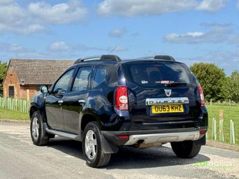 Dacia Duster 1.5 dCi Laureate SUV 5dr Diesel Manual 4WD Euro 5 (110 ps)