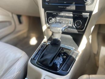 Skoda Superb 1.8 TSI Elegance Hatchback 5dr Petrol DSG Euro 4 (160 ps)