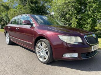 Skoda Superb 1.8 TSI Elegance Hatchback 5dr Petrol DSG Euro 4 (160 ps)