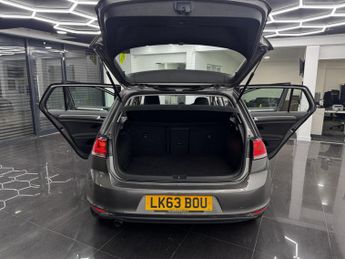 Volkswagen Golf 1.6 TDI BlueMotion Tech SE Hatchback 5dr Diesel Manual Euro 5 (s