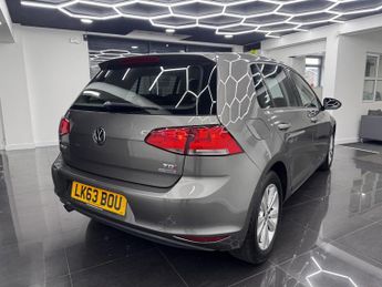 Volkswagen Golf 1.6 TDI BlueMotion Tech SE Hatchback 5dr Diesel Manual Euro 5 (s