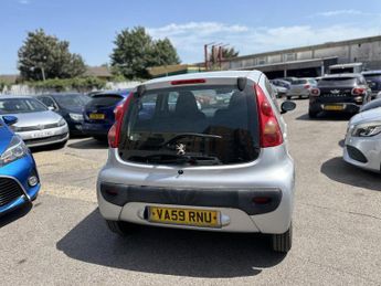 Peugeot 107 1.0 12V Urban Hatchback 5dr Petrol 2 Tronic Euro 4 (68 ps)