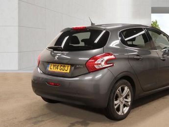 Peugeot 208 1.6 VTi Allure Hatchback 5dr Petrol Auto Euro 5 (120 ps)