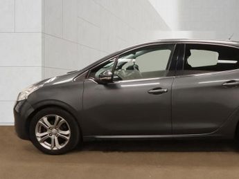 Peugeot 208 1.6 VTi Allure Hatchback 5dr Petrol Auto Euro 5 (120 ps)