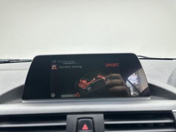 BMW 2 Series 2.0 220i Sport Convertible 2dr Petrol Auto Euro 6 (s/s) (184 ps)