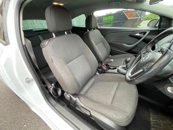Vauxhall Astra GTC 1.4T Sport Coupe 3dr Petrol Manual Euro 5 (s/s) (140 ps)