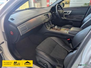 Jaguar XF 2.2d R-Sport Saloon 4dr Diesel Auto Euro 5 (s/s) (200 ps)