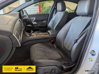 Jaguar XF 2.2d R-Sport Saloon 4dr Diesel Auto Euro 5 (s/s) (200 ps)