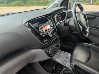 Vauxhall Viva 1.0i SL Hatchback 5dr Petrol Easytronic Euro 6 (75 ps)