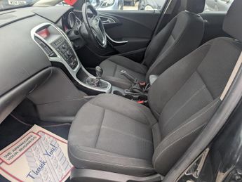 Vauxhall Astra 1.4 16v SRi Hatchback 5dr Petrol Manual Euro 5 (100 ps)