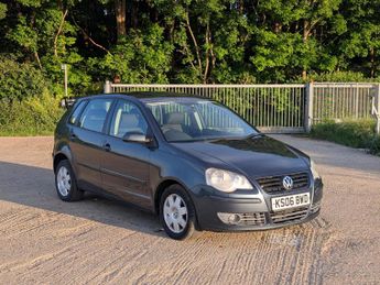 Volkswagen Polo 1.4 S Hatchback 5dr Petrol Automatic (185 g/km, 74 bhp)