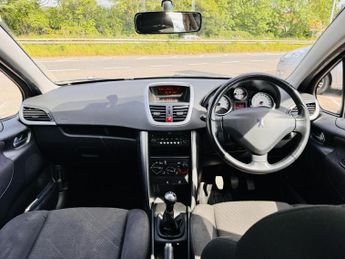 Peugeot 207 1.4 VTi Sport Hatchback 5dr Petrol Manual (145 g/km, 95 bhp)