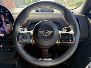 MINI Countryman 2.0S MHEV Sport SUV 5dr Petrol Hybrid DCT ALL4 Euro 6 (s/s) (218