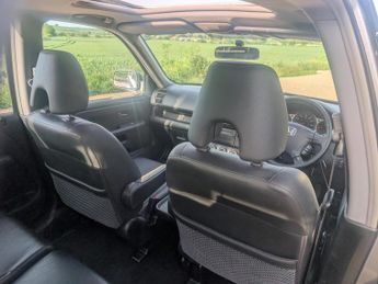 Honda CR-V 2.0 i-VTEC Executive SUV 5dr Petrol Automatic (220 g/km, 150 bhp