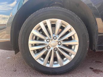 MG MG5 61.1kWh SE Long Range Estate 5dr Electric Auto (156 ps)