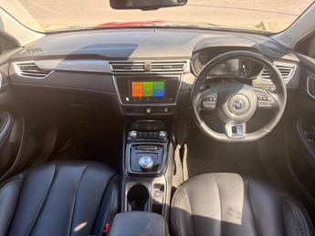 MG MG5 61.1kWh SE Long Range Estate 5dr Electric Auto (156 ps)