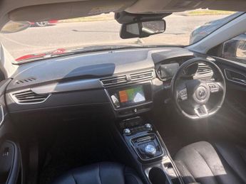 MG MG5 61.1kWh SE Long Range Estate 5dr Electric Auto (156 ps)