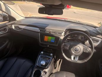 MG MG5 61.1kWh SE Long Range Estate 5dr Electric Auto (156 ps)