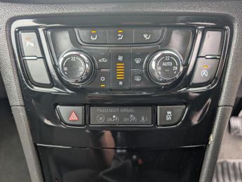 Vauxhall Mokka X 1.4i Turbo ecoTEC Design Nav SUV 5dr Petrol Manual Euro 6 (s/s) 