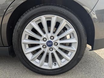 Ford C-Max 1.0T EcoBoost GPF Titanium MPV 5dr Petrol Manual Euro 6 (s/s) (1